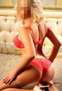 Büyüleyici Pozcu Bayan Escort Belinay